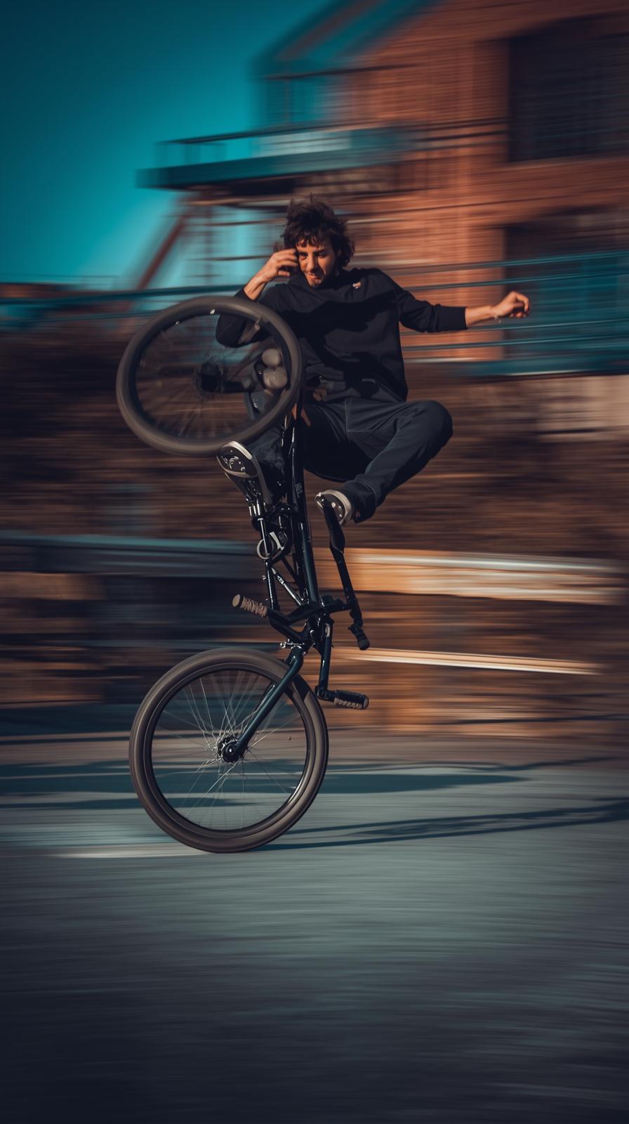 BMX Tailwhip Freeze