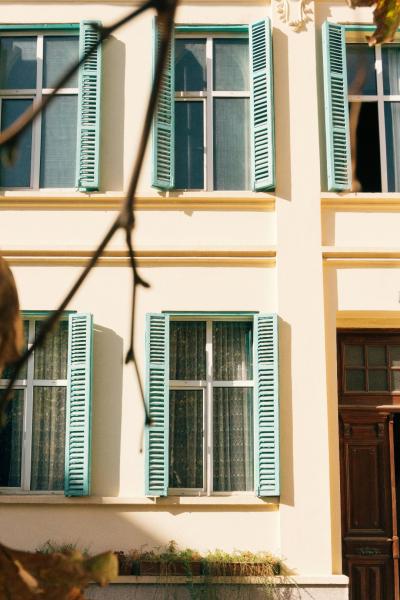 Window Covering Molding