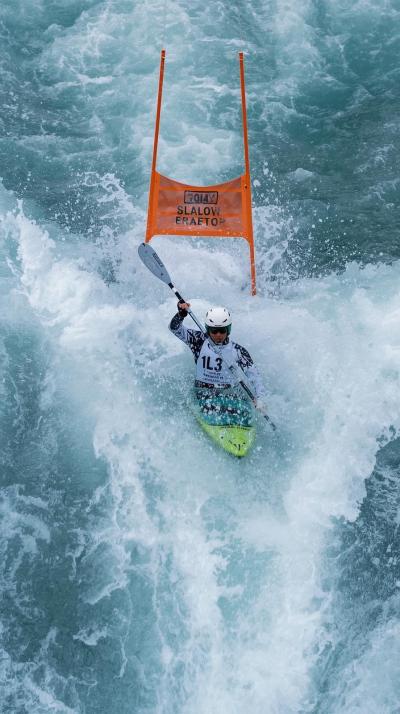 Kayak Slalom Gate Cut