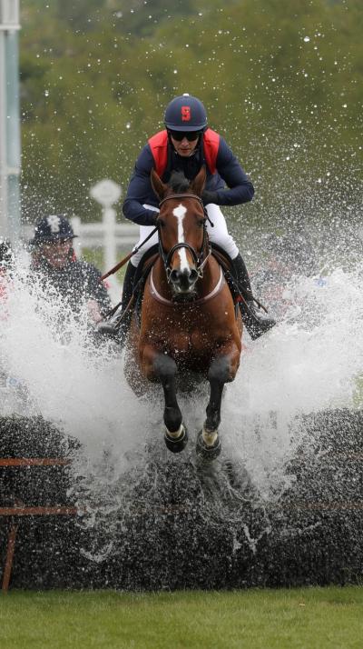 Steeplechase Water Pit Splash