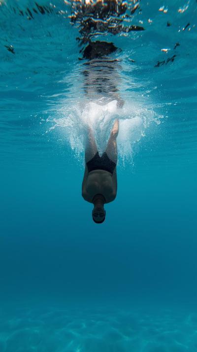 Diving Tuck Entry Ripples